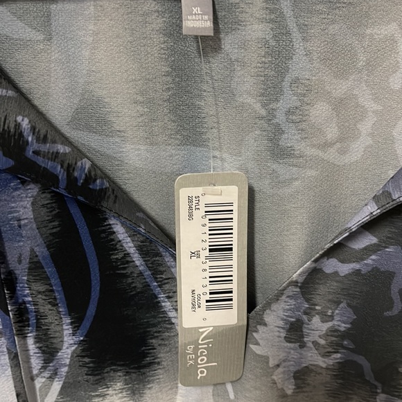 Top - Picture 3 of 3